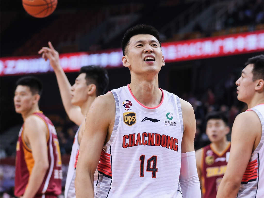 任骏飞：要学习希腊的战术移动时机和处理球